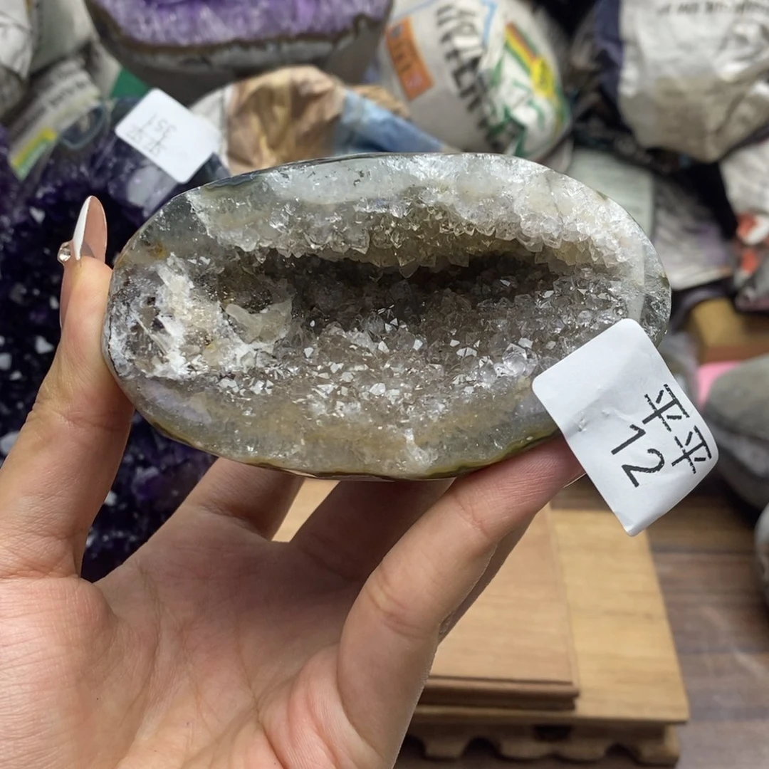 乌拉圭未镶嵌紫晶