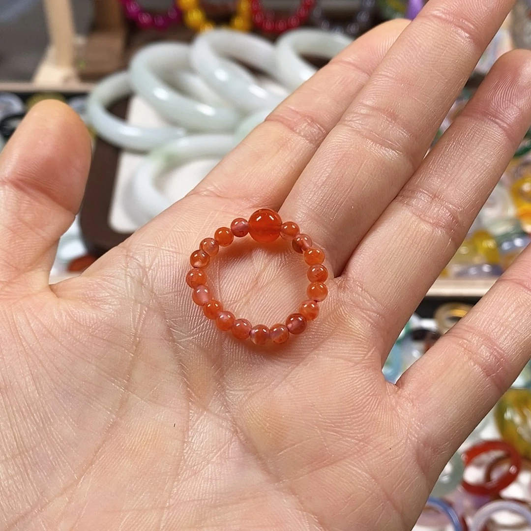 南红玛瑙戒指未镶嵌