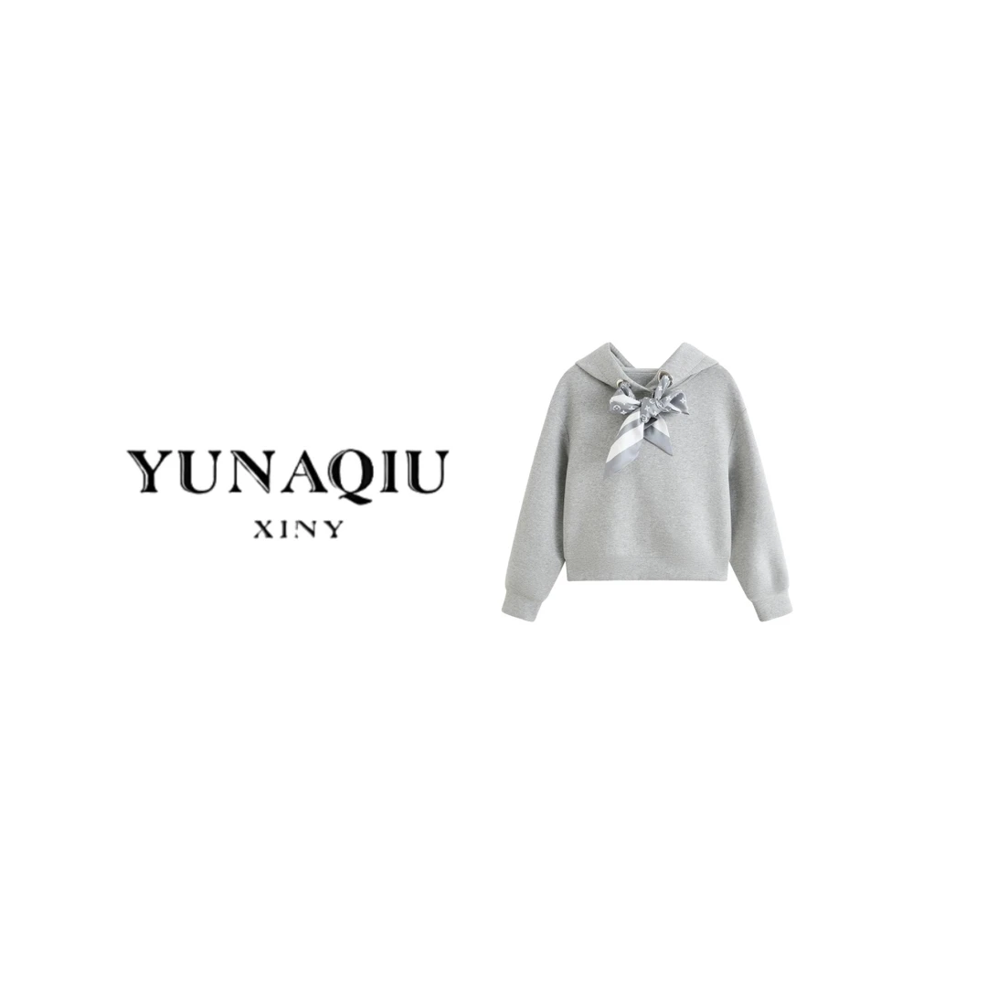 YUNAQIU-时尚休闲春季加绒灰色圆领卫衣-9790