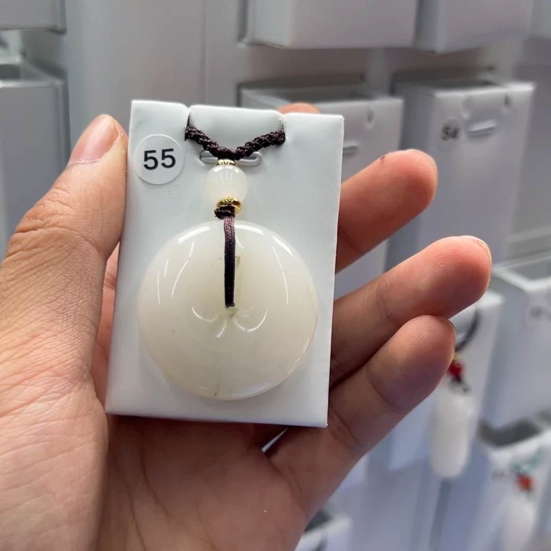 石英质玉（非洲翠）合金颈饰