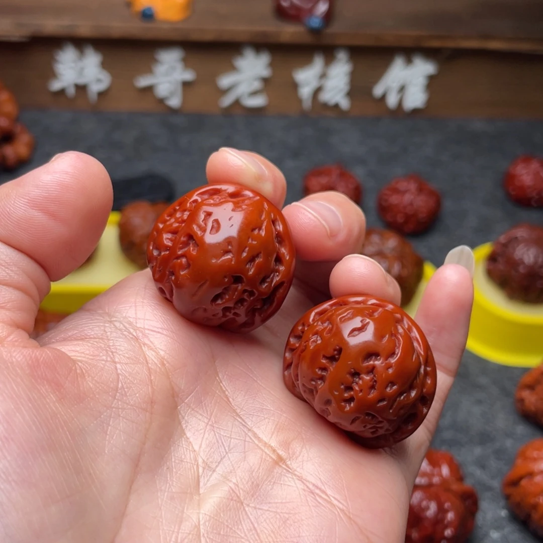 文玩核桃吊坠文玩核桃 手把件 百年 30