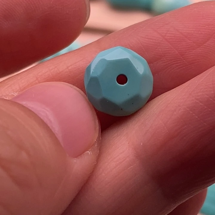 绿松石未镶嵌挂件