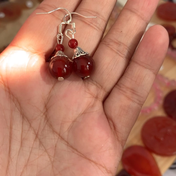 玛瑙/玉髓合金卡10耳环