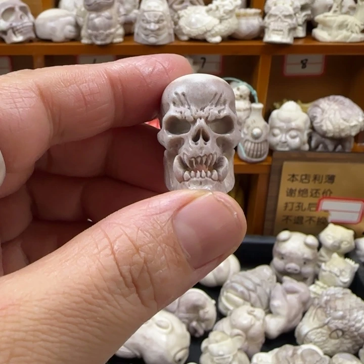 非金属配饰鹿角雕刻骷髅