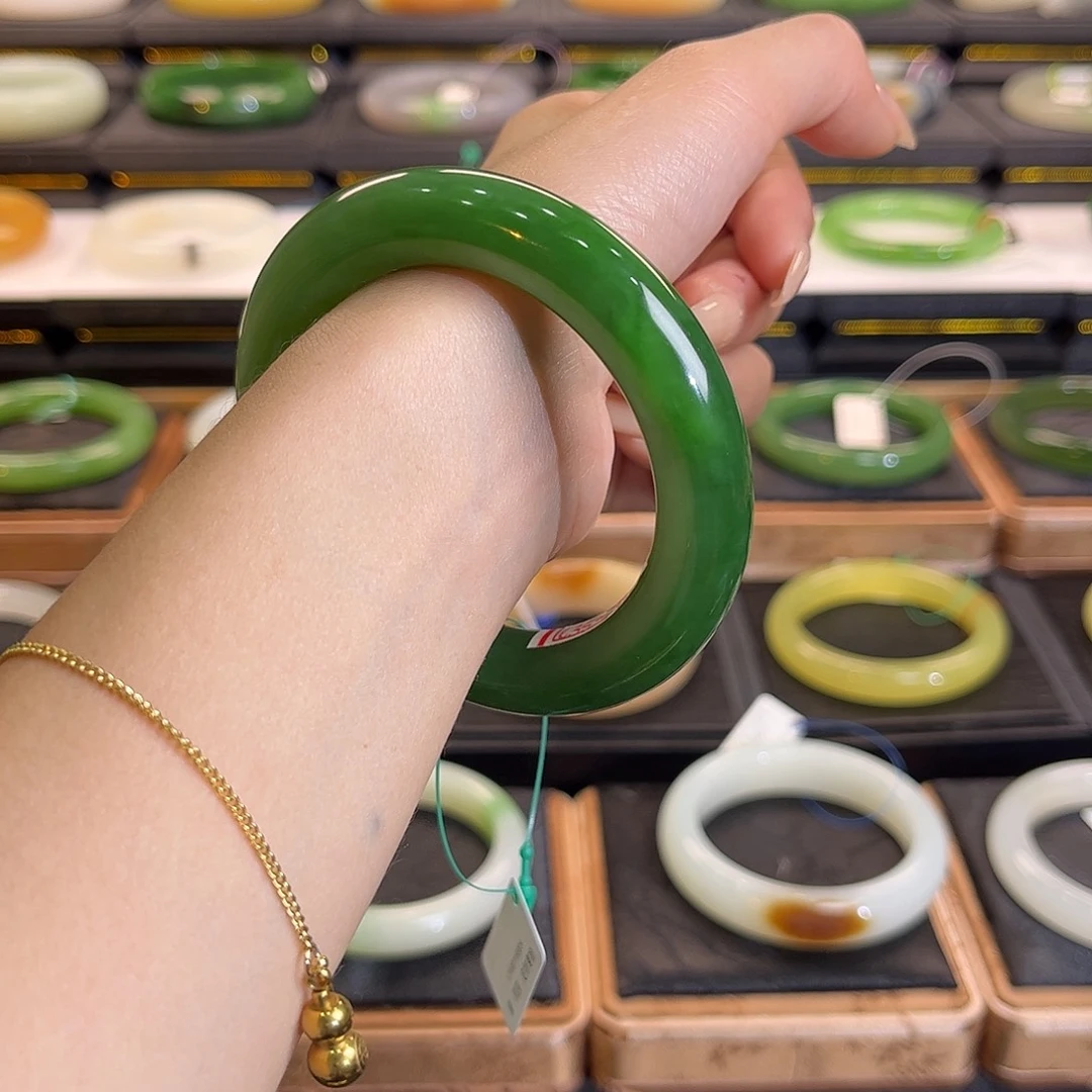 和田玉未镶嵌手镯55 56