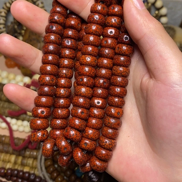 楚***杉檀香紫檀（小叶紫檀）