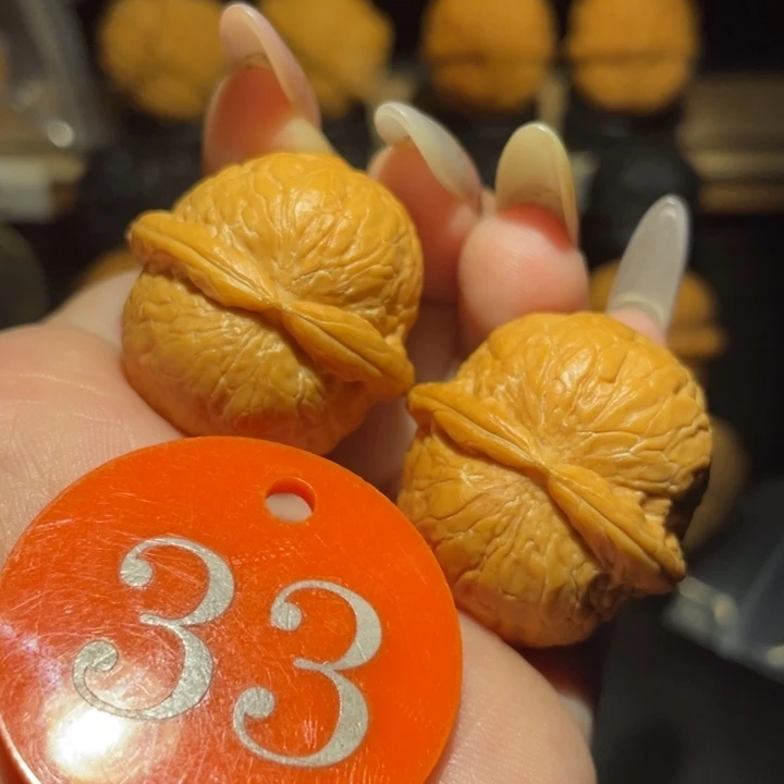 铃铛30尺寸核桃。