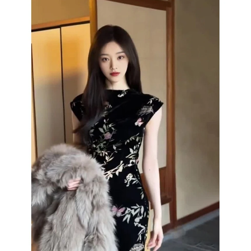 新中式复古旗袍改良年轻款少女2025新款夏装黑色碎花修身连衣裙女