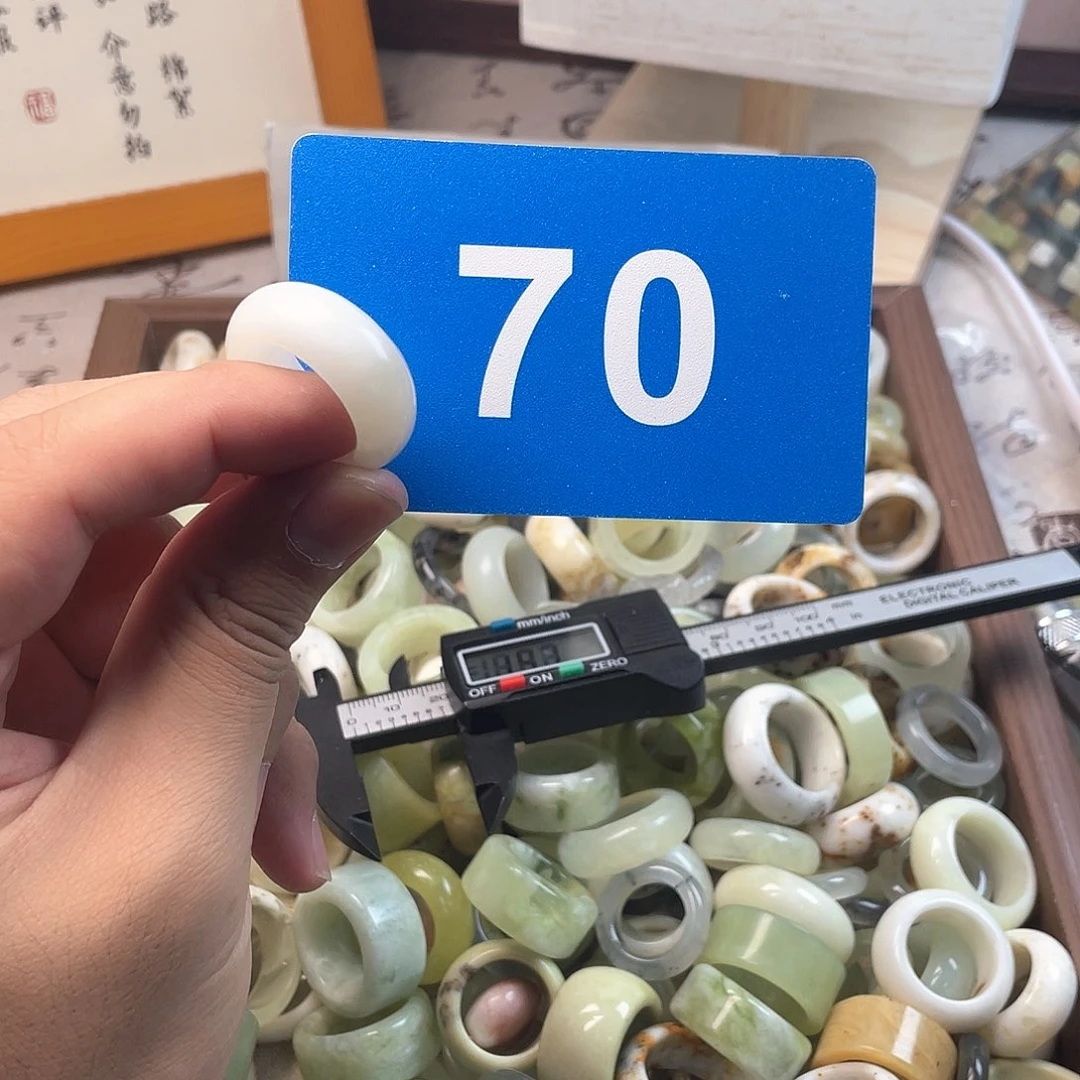 蛇纹石玉合金颈饰