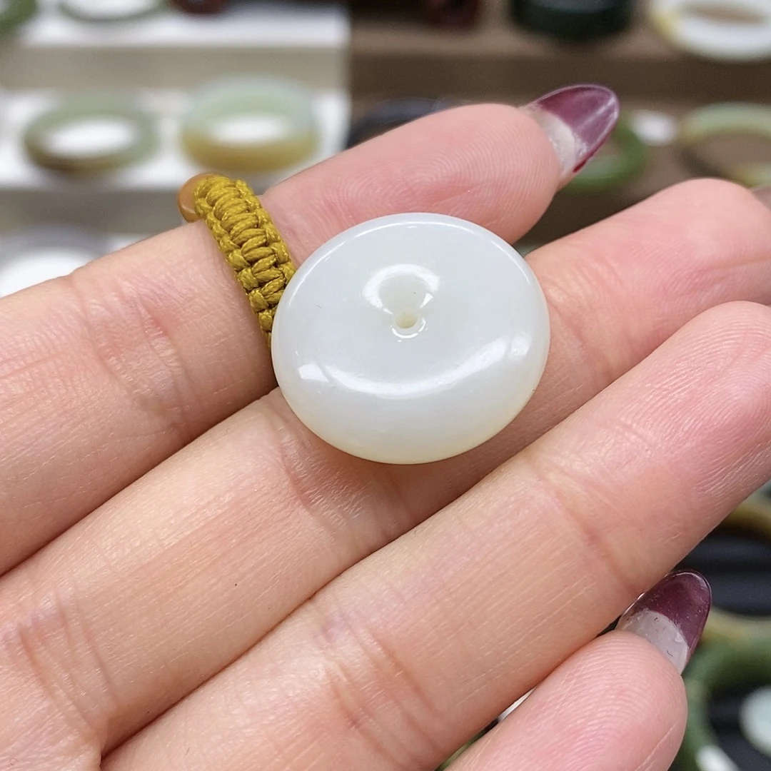 【闪购商品】和田玉颈饰未镶嵌