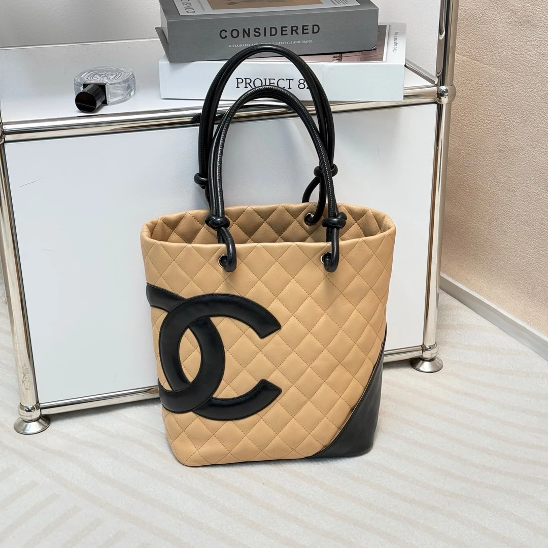 95新 Chanel/香奈儿 奶茶色 牛皮 康鹏菜篮子小号/680252648