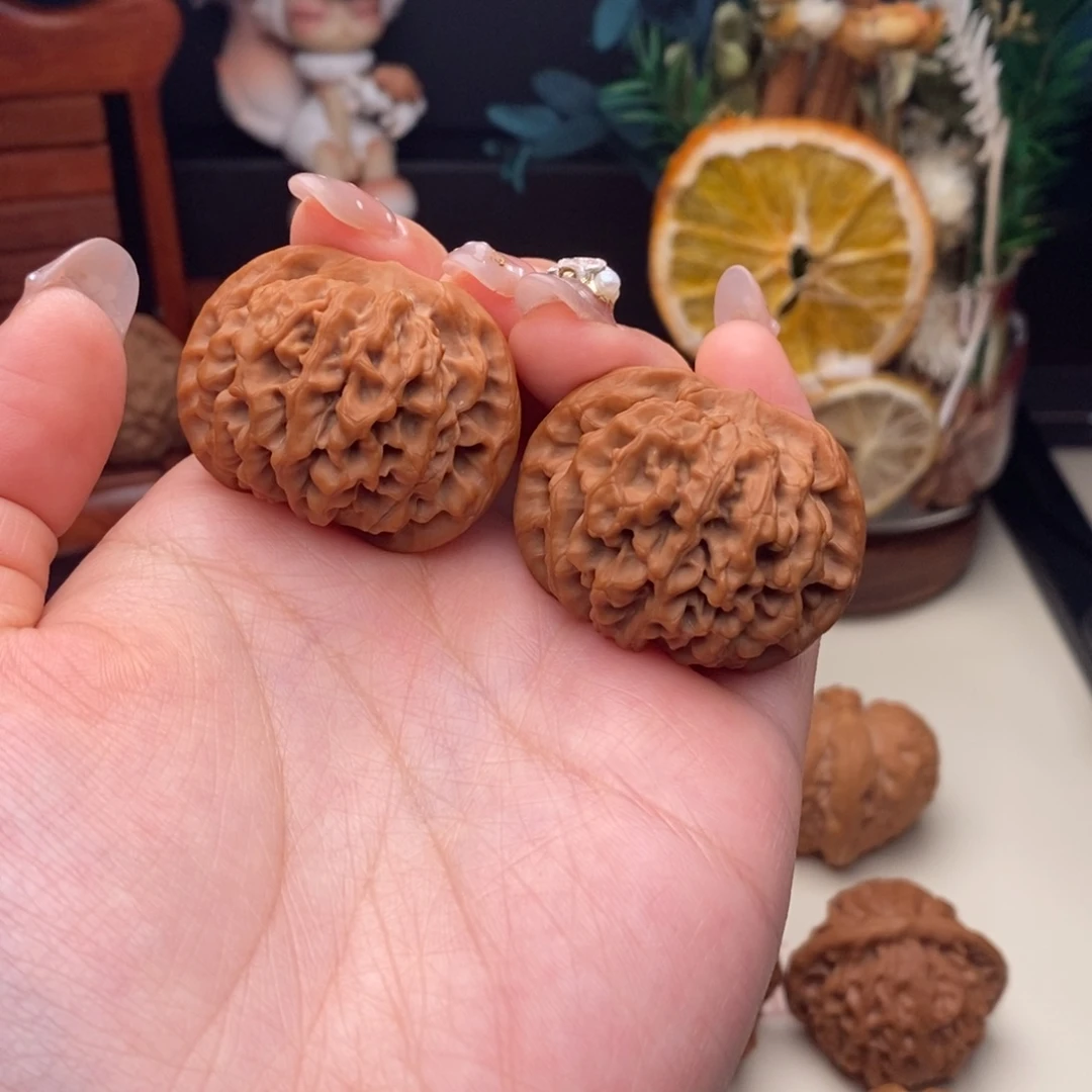 武***哥把件桃核39全品秦闷