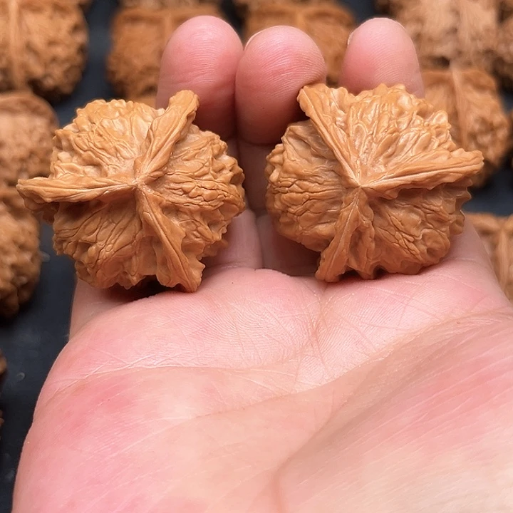 文玩核桃吊坠沁**脾我想要