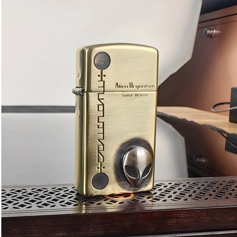 芝 DB 1654B仟巧外星人 打火机*