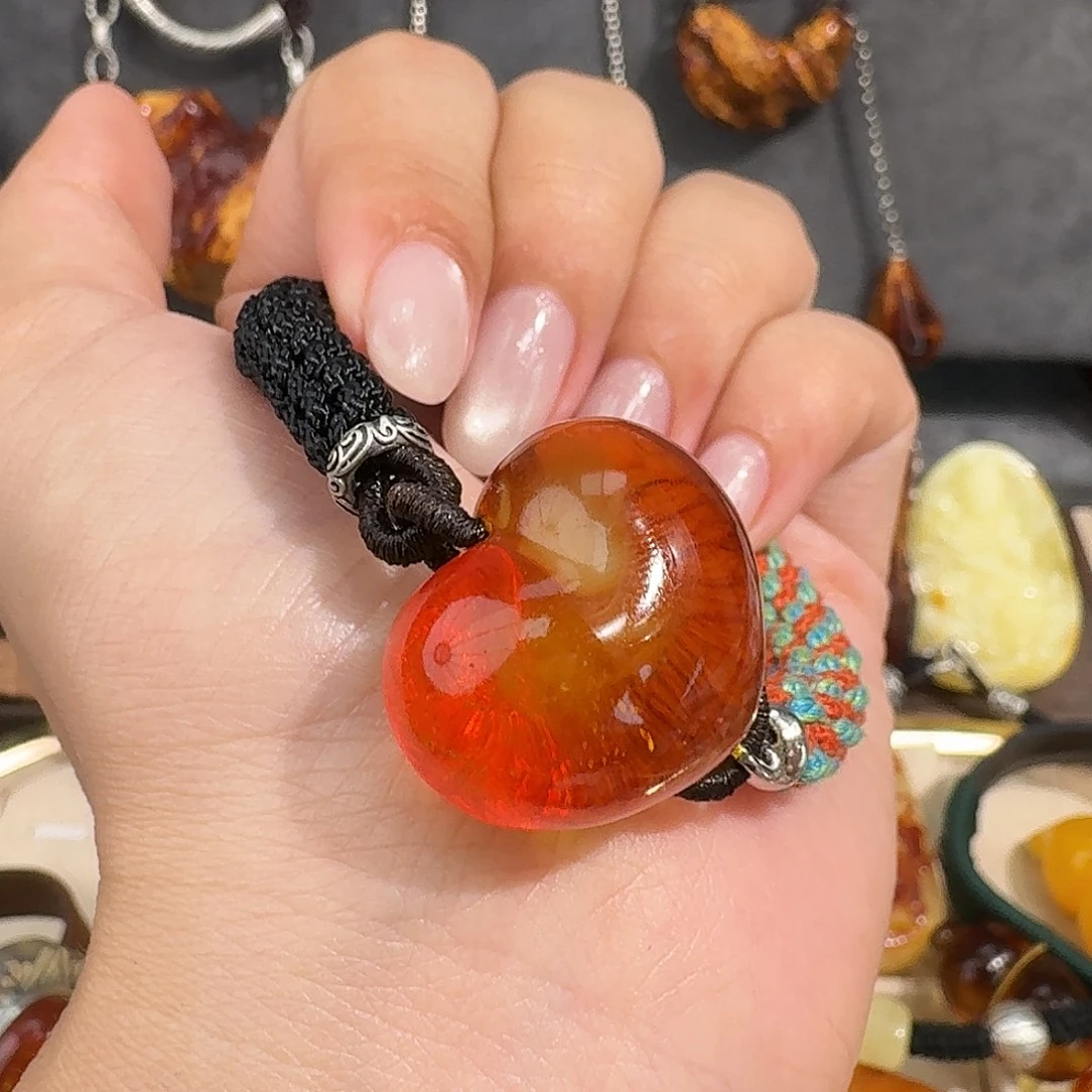 喵***吉琥珀未镶嵌裸石我