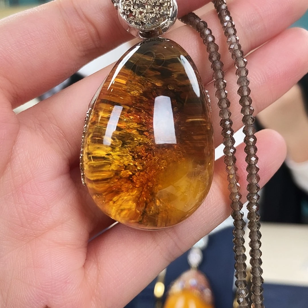 琥珀银S925镶嵌颈饰