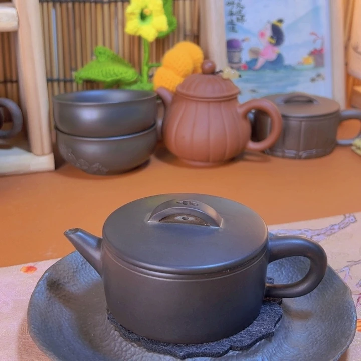小微瑕汉瓦100毫升左右黑古铜色