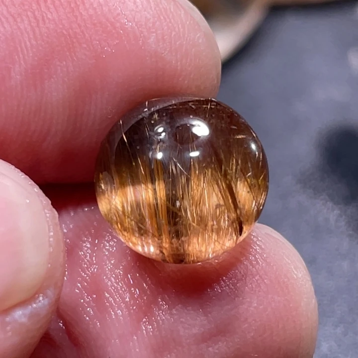 向***立未镶嵌颈饰发晶钛晶