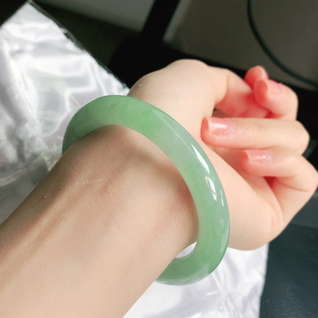 翡翠未镶嵌手镯缅甸天然a货翡翠手镯