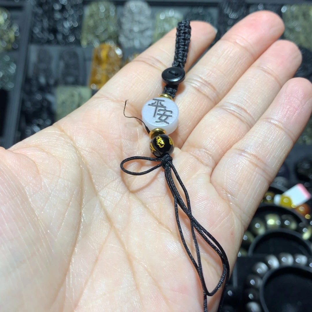 黑曜岩吊坠(不含链)未镶嵌在****姐