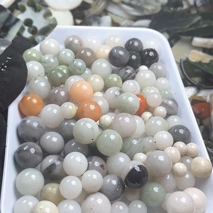 和田玉（糖玉）和田玉边角料9K金镶嵌达*