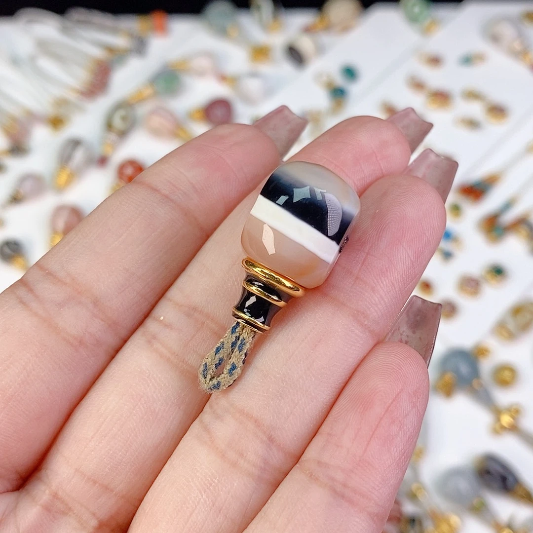 玛瑙/玉髓18K金镶嵌文玩配饰12.3x14