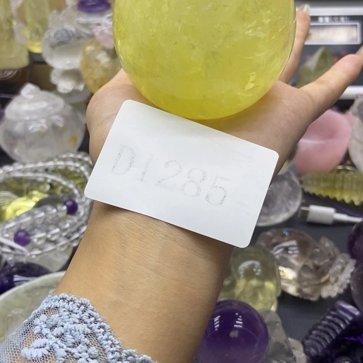 未镶嵌笔搁水晶摆件