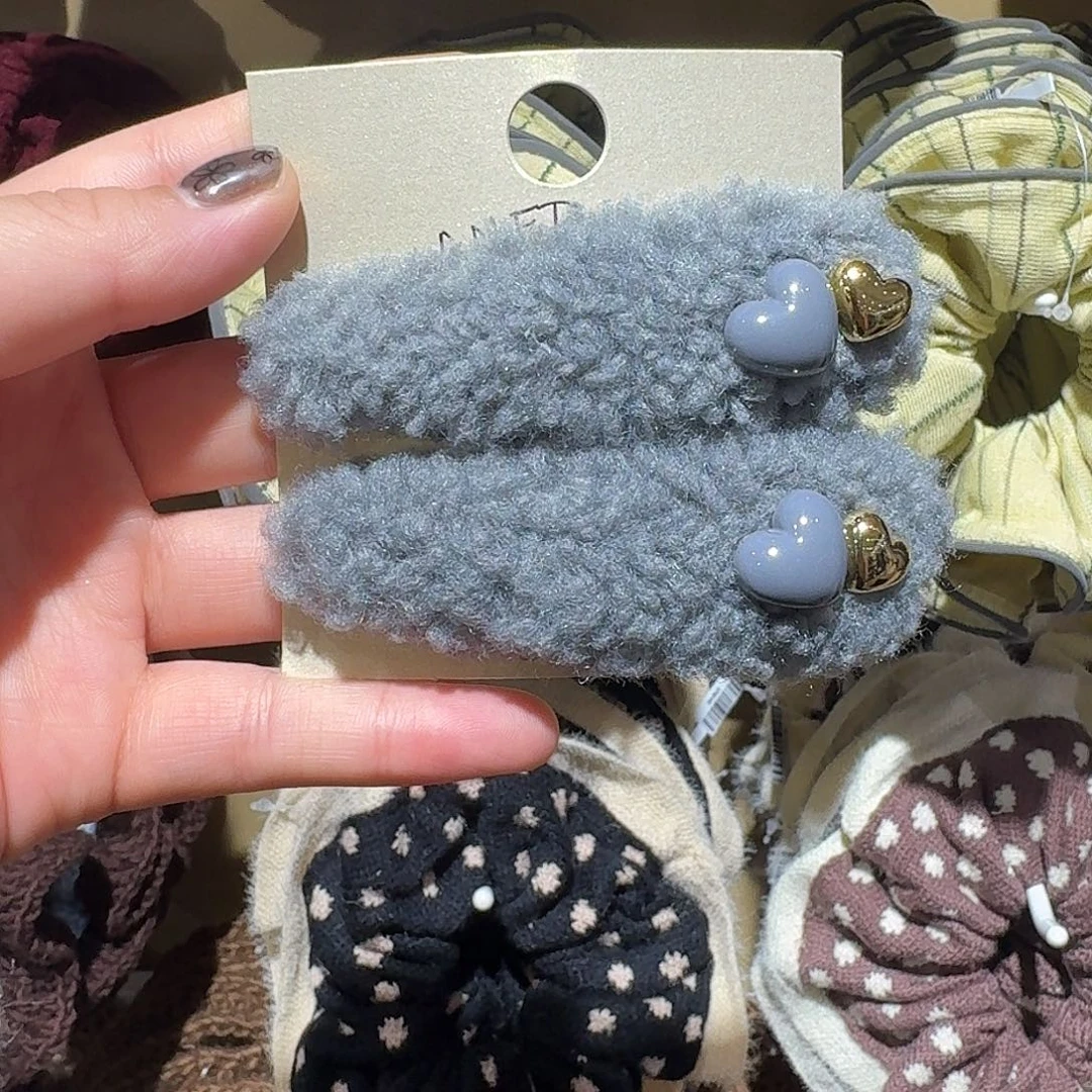 布艺铁合金毛绒拜拜