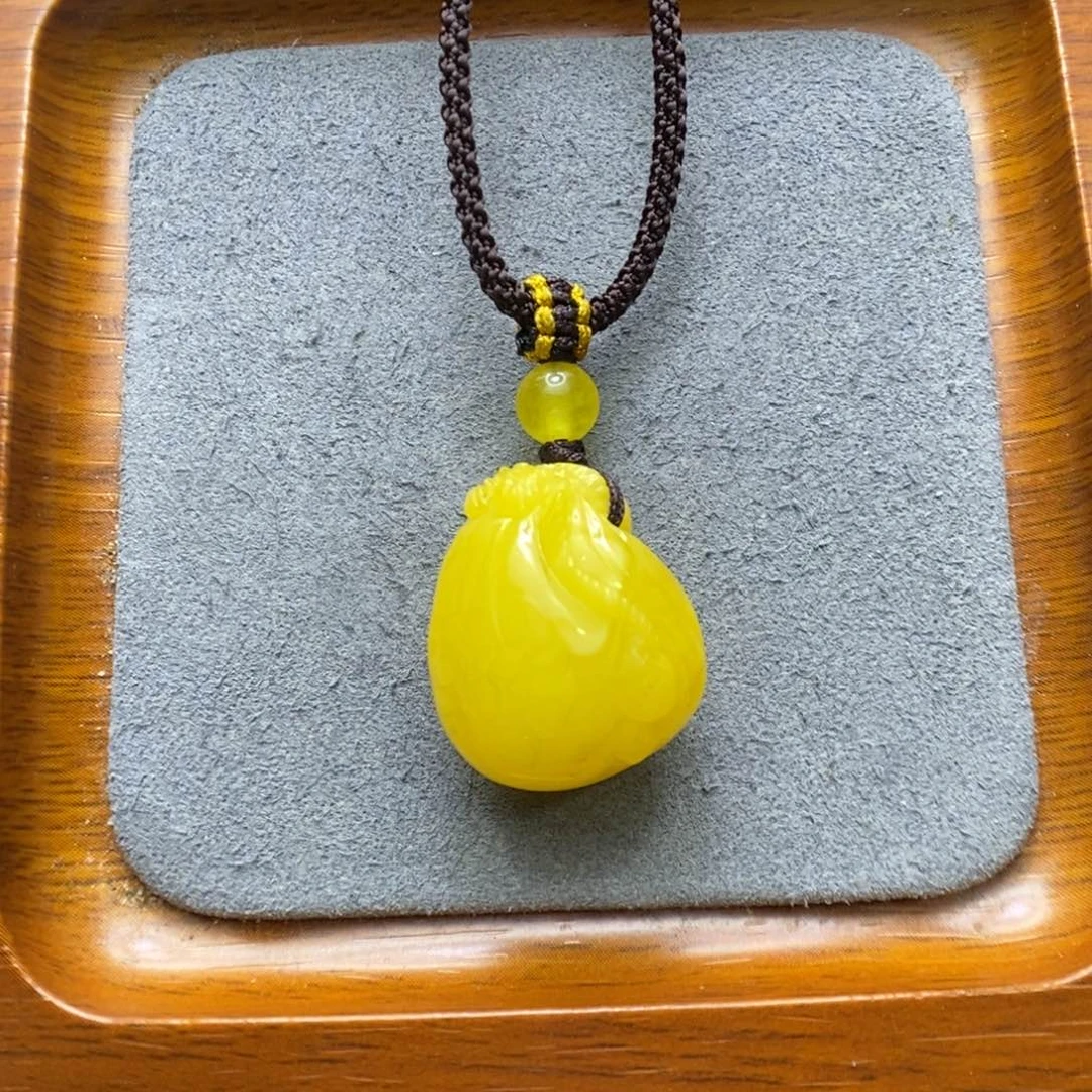 未镶嵌颈饰蜜蜡?****?郎