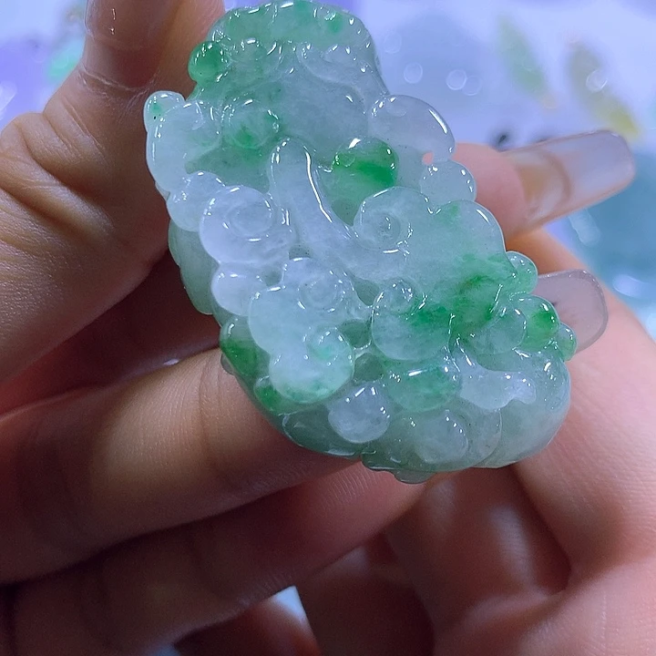 颈饰未镶嵌翡翠天然翡翠A货吊坠