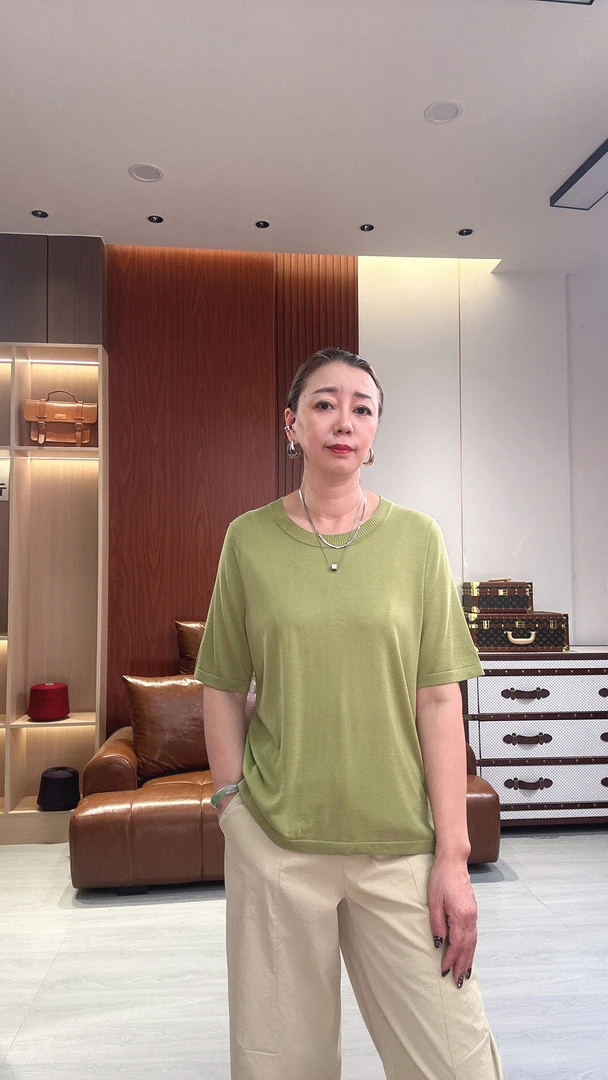 #立体感#设计感显瘦时尚夏季圆领针织短袖蚕丝针织衫休闲宽松百搭