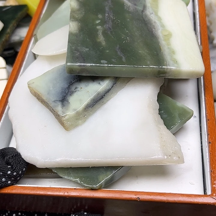 未镶嵌和田玉珠宝奇石盛*