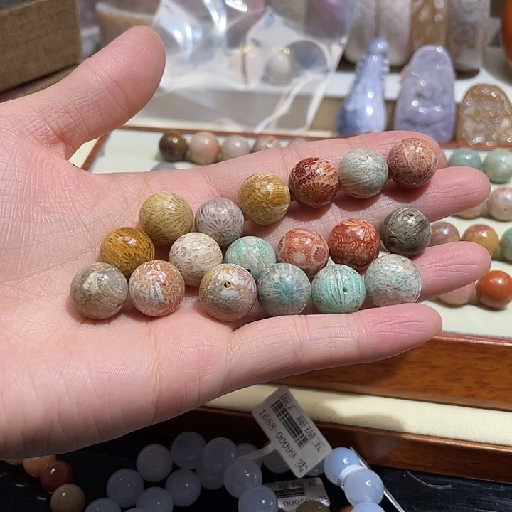 笨****硅化玉未镶嵌手镯049