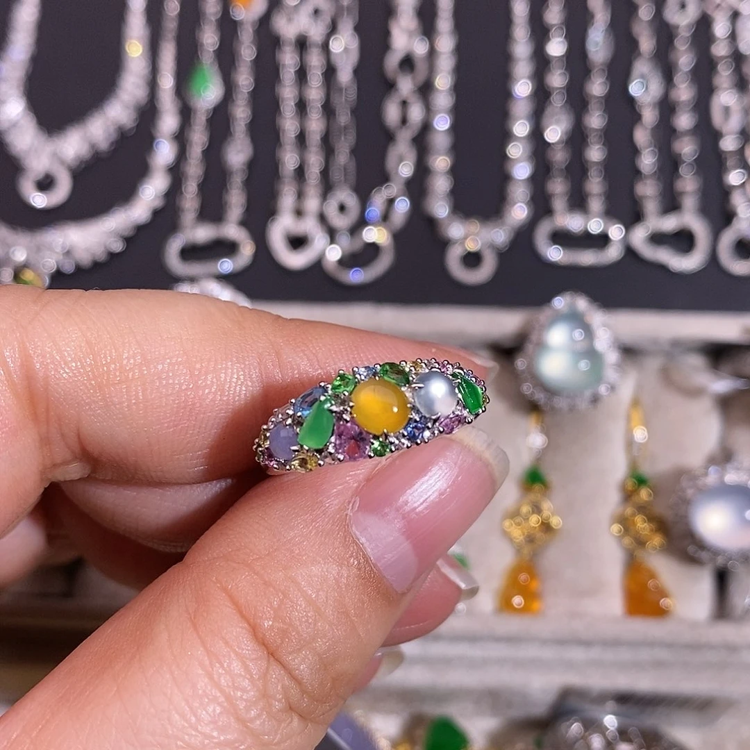 翡翠18K金镶嵌耳饰