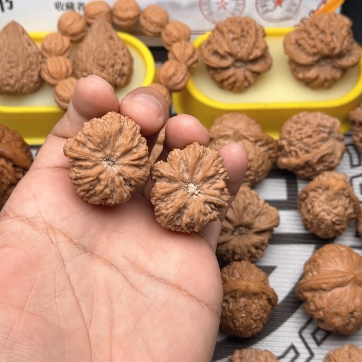 文玩核桃吊坠你***？31塔尖