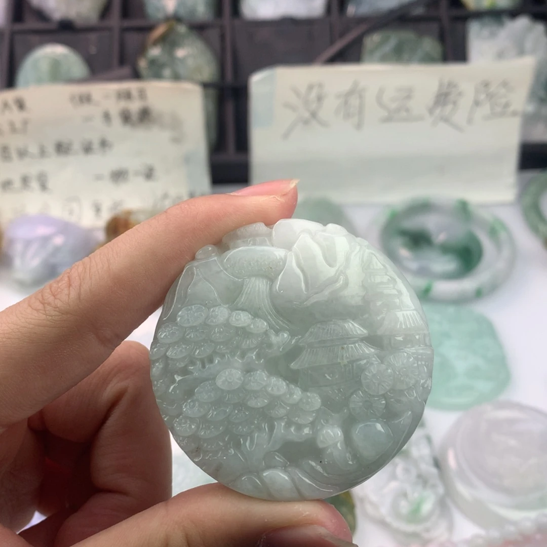 翡翠颈饰未镶嵌一