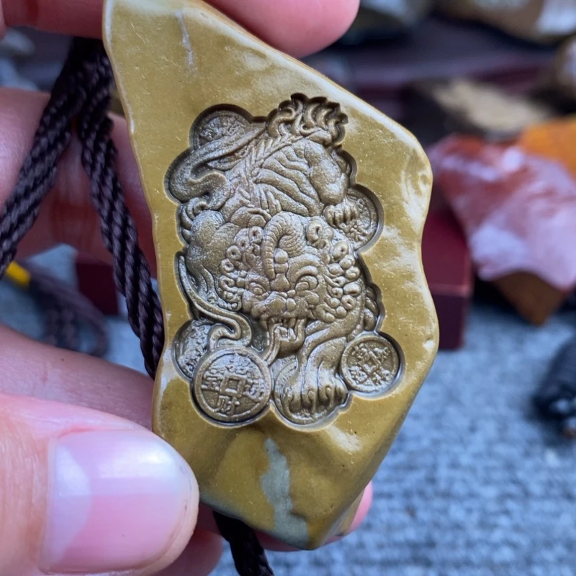 【闪购商品】原石雕刻手把件
