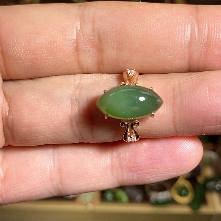 【闪购商品】银S925镶嵌戒指和田玉（碧玉）