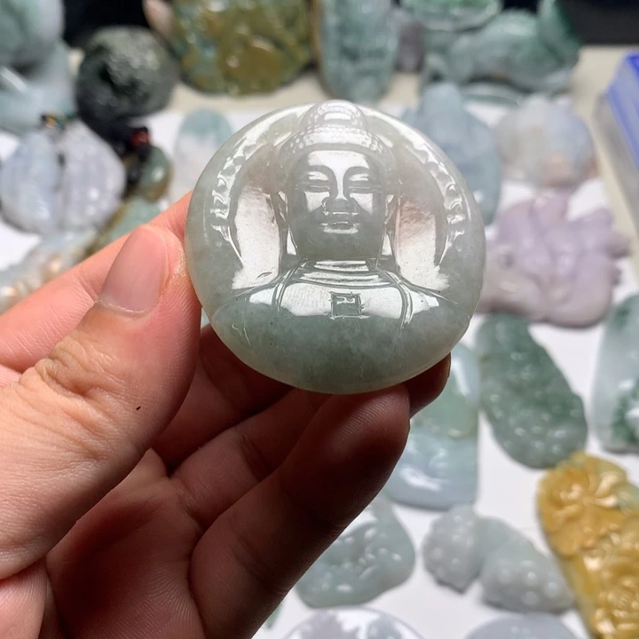 翡翠未镶嵌颈饰佛头66
