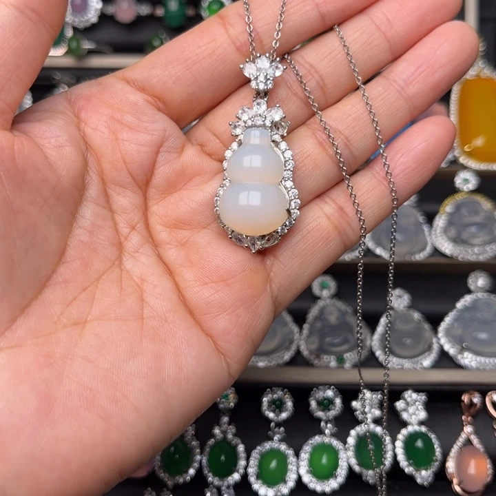 玛瑙/玉髓合金颈饰