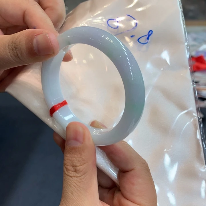 翡翠未镶嵌手镯手镯