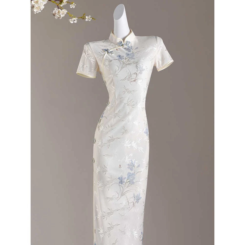 订婚日常旗袍国风复古高端改良连衣裙女夏季印花新中式2025年新款