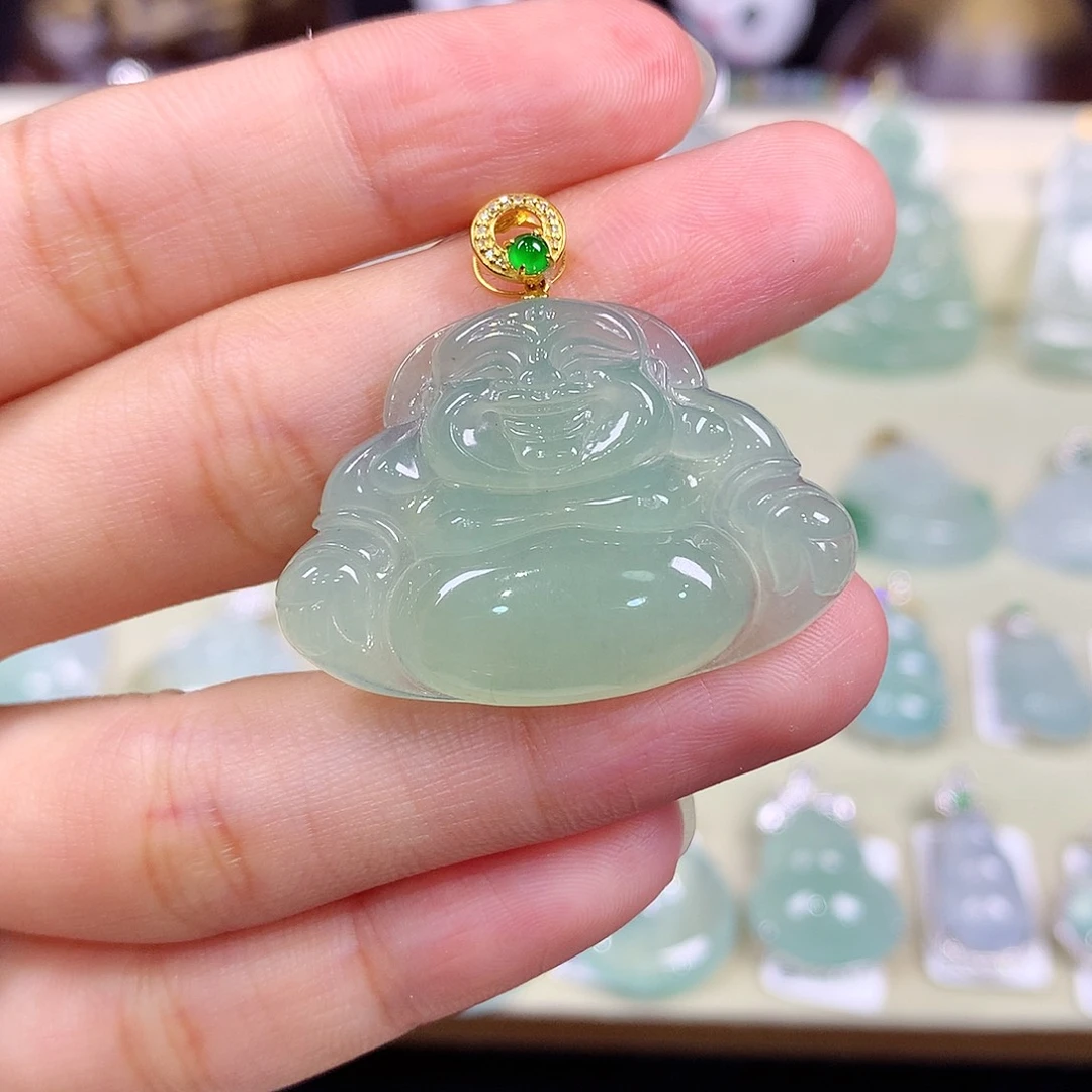 颈饰18K金镶嵌翡翠佛公