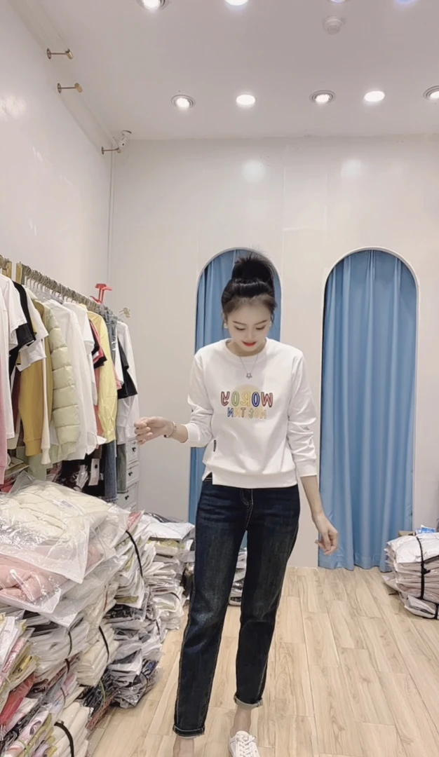 【小玉】新款时尚百搭休闲减龄保暖圆领卫衣