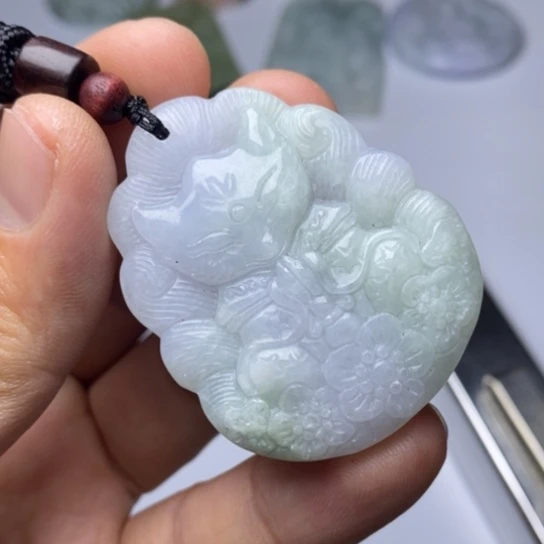 翡翠未镶嵌颈饰翡翠