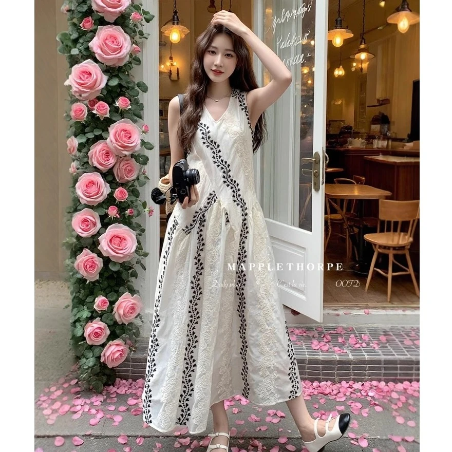 今年流行白色无袖提花连衣裙新款大码胖mm高级感时尚百搭连衣裙女