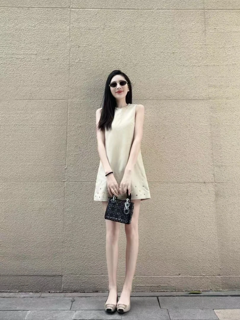 2025夏季新款韩系miu系富家千金风法式名媛无袖亮片小香风连衣裙