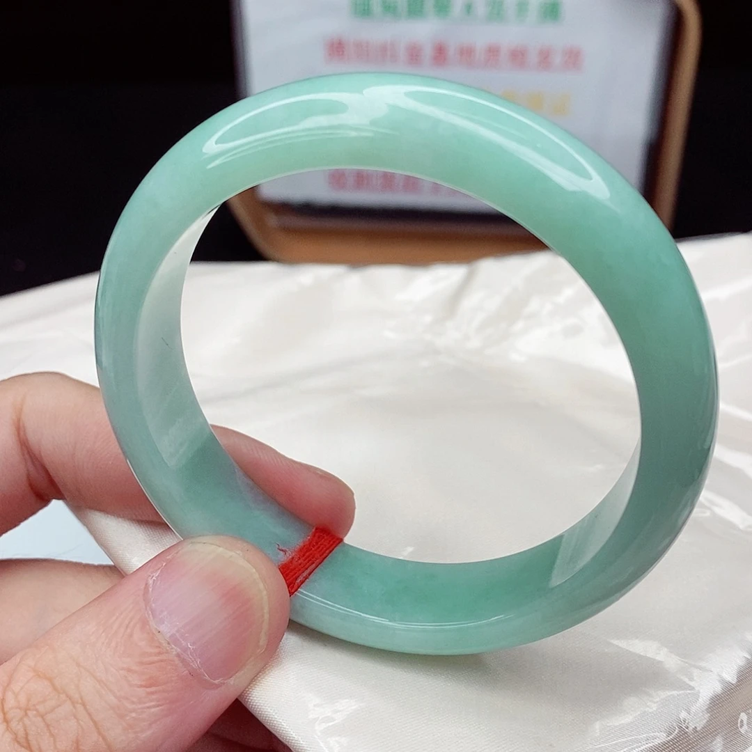 未镶嵌手镯翡翠58圈