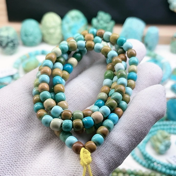 绿松石配饰未镶嵌