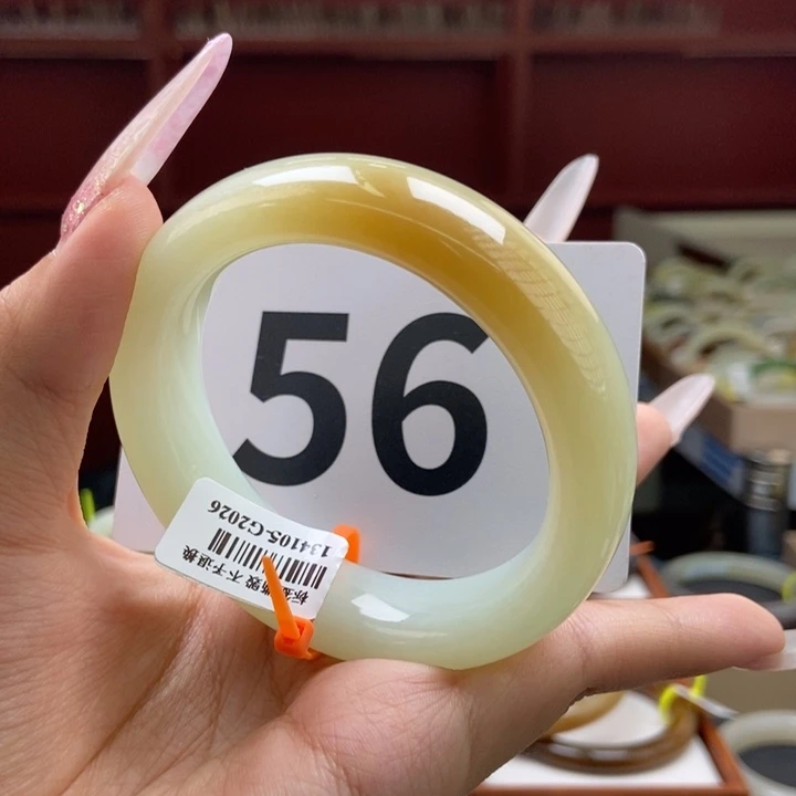 【闪购商品】未镶嵌手镯和田玉